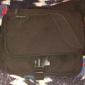 Targus travel bag
